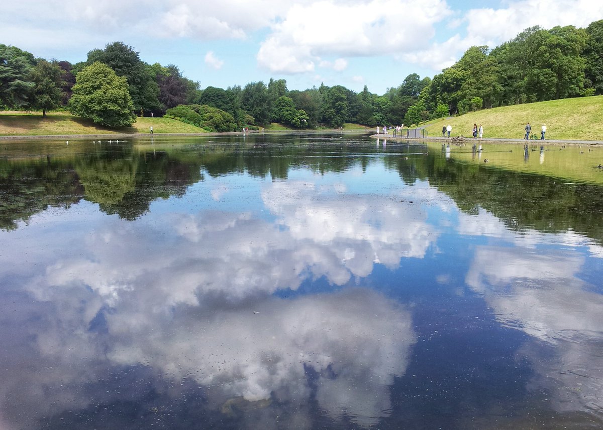 Delighted that #SeftonPark and #StanleyPark have both won a <a href="/GreenFlagAward/">GreenFlagAward</a> - AND Green Heritage Awards! #LoveParks