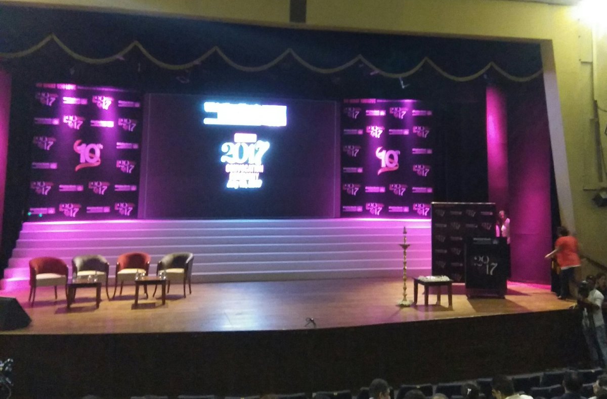 Whistling_Woods's tweet photo. The stage is set! #WWIConvocation #ClassOf2017 https://t.co/66MSLFvIGF