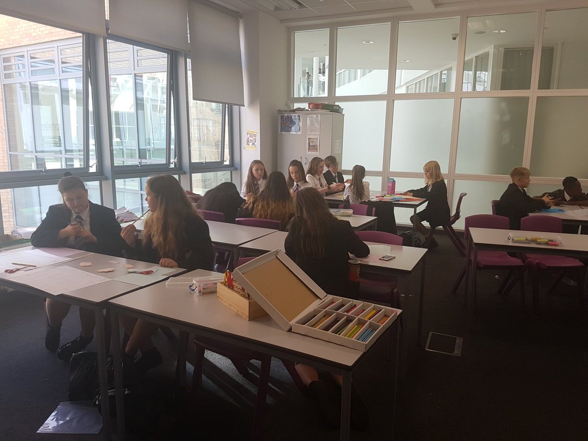 NewmanRCHistory's tweet photo. #opbuzz 7b2 preparing a board game for future Newmanites... https://t.co/Uluxbz1dnZ