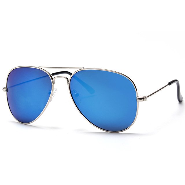 HappyDance1188's tweet photo. Need for Speed Aviator Sunglasses. https://t.co/HyM8nnKLCA #tophatter #happydance #aviatorsunglasses #sunglasses #shades #aviators https://t.co/1THLfa21j9