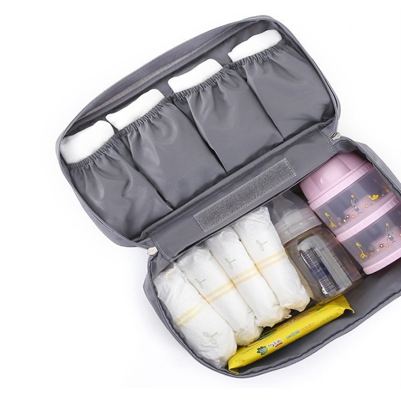 HappyDance1188's tweet photo. Women's Undergarment Travel Bag. https://t.co/Fge3AW8bNw #tophatter #happydance #bras #bra #travel #traveler #travelers #lingerie https://t.co/MFYW4gQXTt