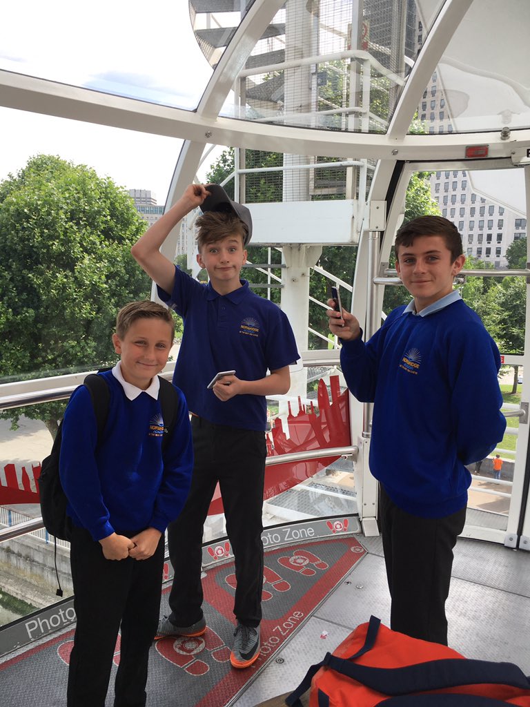 bluejay_class's tweet photo. We are now on the London Eye! Shakes legs but lots of smiles. 🇬🇧💂🏼‍♀️ https://t.co/V4OE4tHN8D