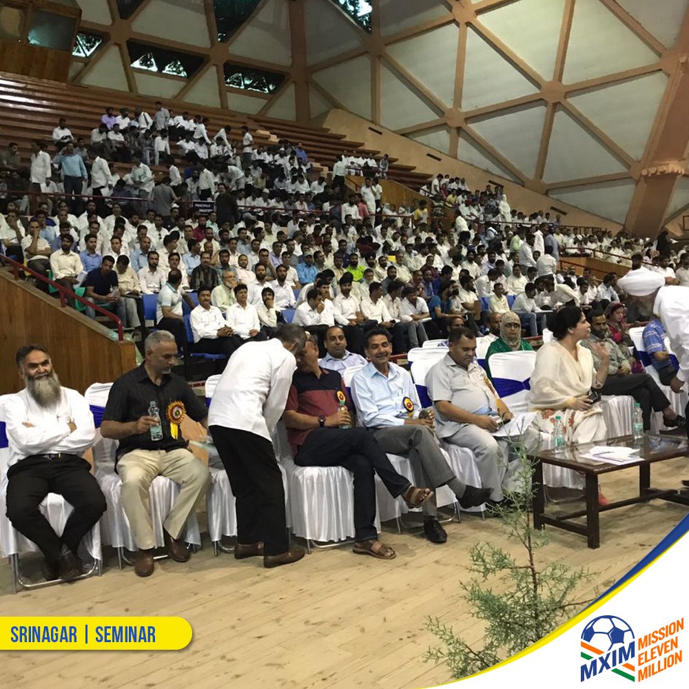 MXIMIndia's tweet image. Our largest seminar yet as over 1300 schools from Srinagar became part of the legacy programme of the #FIFAU17WC, India 2017. #MXIM