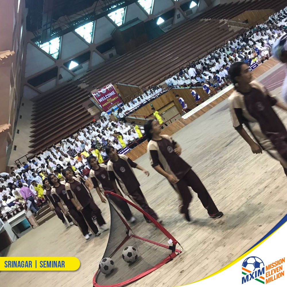 MXIMIndia's tweet image. Our largest seminar yet as over 1300 schools from Srinagar became part of the legacy programme of the #FIFAU17WC, India 2017. #MXIM