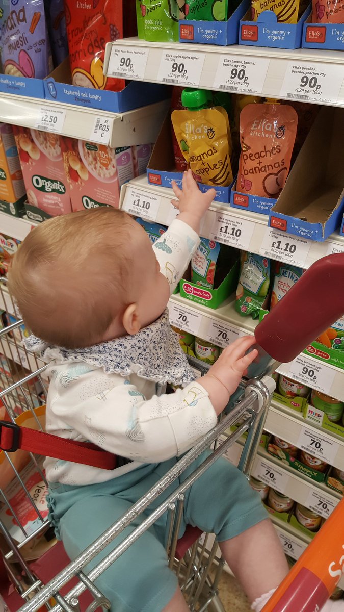 K1mb0_11's tweet photo. First trip in the trolley, she knows what she want @EllasKitchenUK https://t.co/QdUKzc4Noi