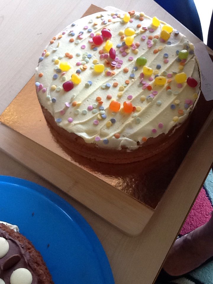 uptonclass2b's tweet photo. Look at all the delicious cakes we had for the bake off! https://t.co/lL7F30nPHG
