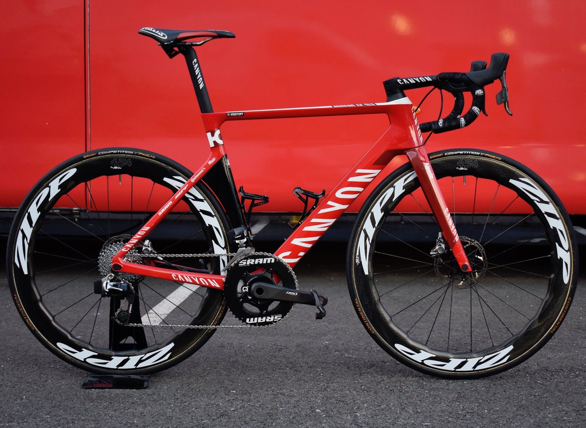 CanyonUK's tweet photo. "The most technologically advanced #bike at @LeTour" - @businessinsider take a look at @Kristoff87's #AeroadCF β https://t.co/I1cLXMXRnJ https://t.co/D9ucTObaDl