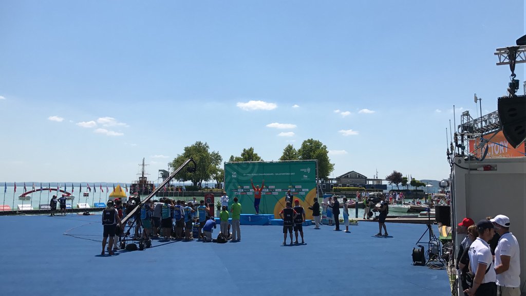 mrwouda's tweet photo. Europees kampioen, Olympisch kampioen en nu op magistrale wijze wint @VeryFerryFast ook de wereldtitel! Wat een geweldige zwemmer! https://t.co/QYiLeF6Ojj
