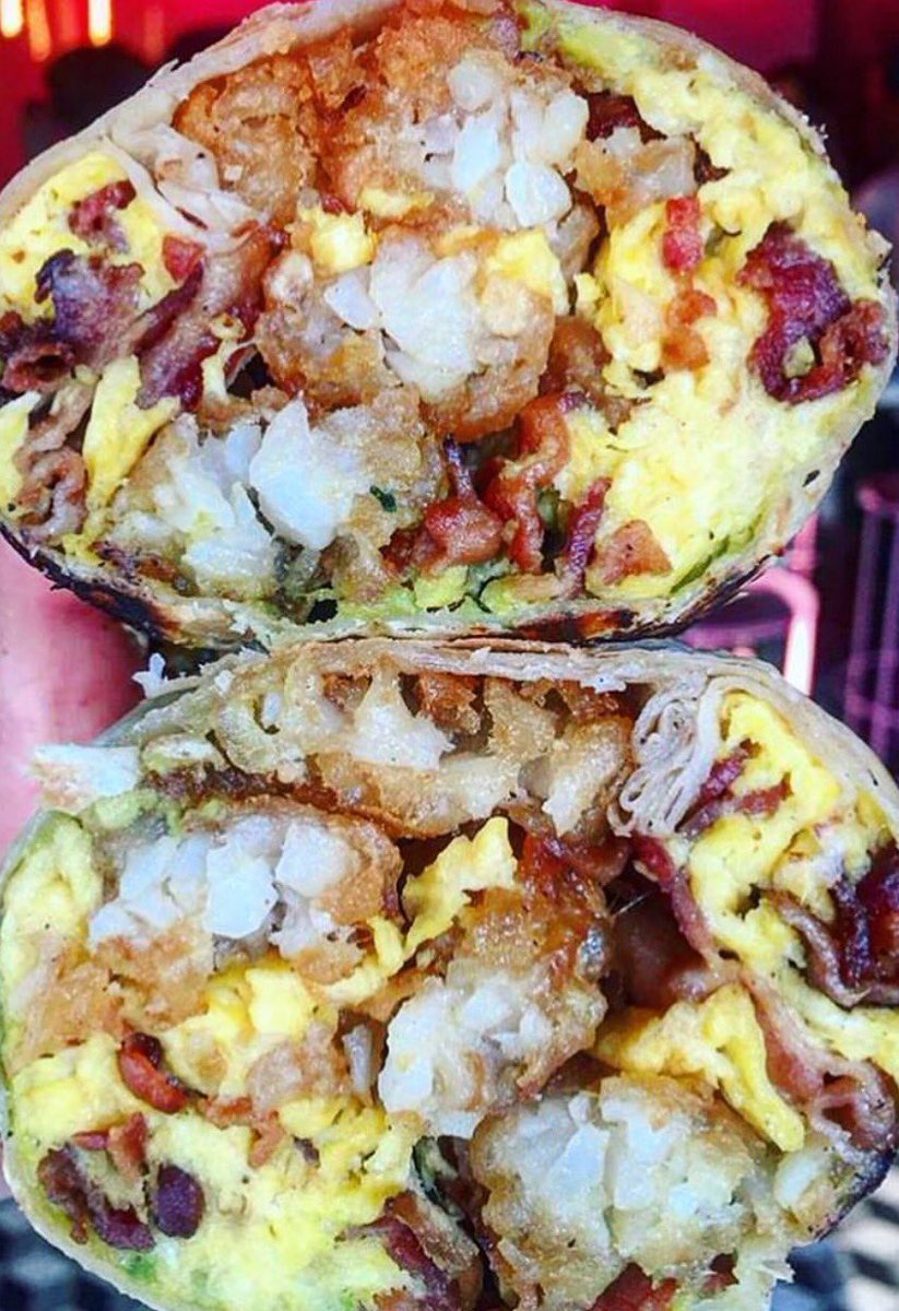 blitzsmarketoc's tweet photo. It's reasons like this we get up every morning~🥓😍Don't go bacon my ❤️~ask for the Bigger Z scrambled in a wrap~#blitzsmarketocnj https://t.co/mNrHxNQP6Y