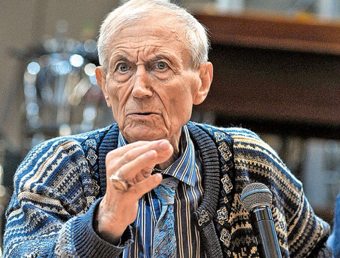 Happy July 18 Birthday, Yevgeny Yevtushenko!  