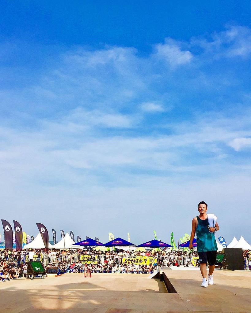 KINGLIFESTAR's tweet photo. #shonanopen2017 #chattychatty #rockaway #murasakisports #kinglifestar #selectorlife https://t.co/WM1BkwX2et https://t.co/ONeK8mKo5F