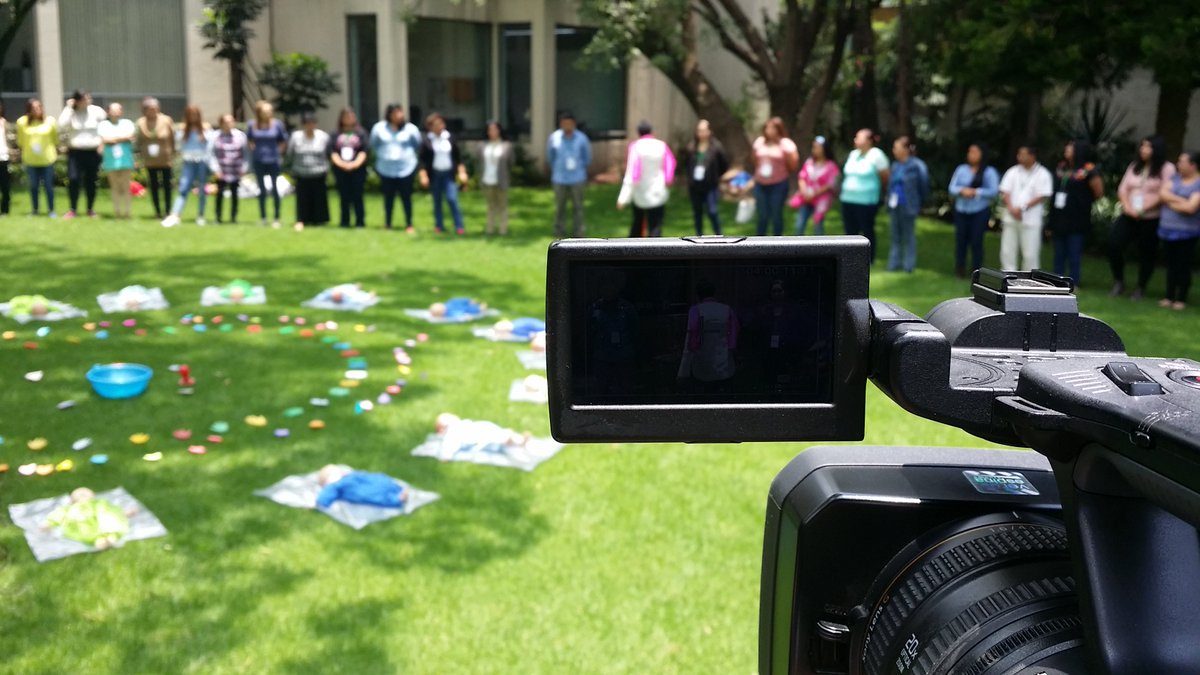 VerdeespinaS's tweet photo. Nosotros grabando desde temprano ¿Y ustedes? #produccion #video #casaproductora https://t.co/kFEh2b84YI