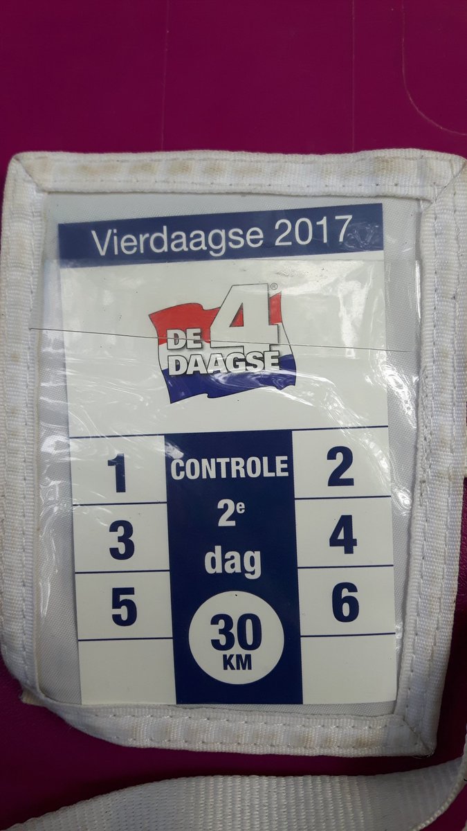 Pim1949's tweet photo. Op eerste dag #4d17 om 16.28 gefinisht. Nu kijken hoe herstel is tussen finish en dag 2. Startlicentie is in ieder geval binnen. https://t.co/C03Bc7Ta5W