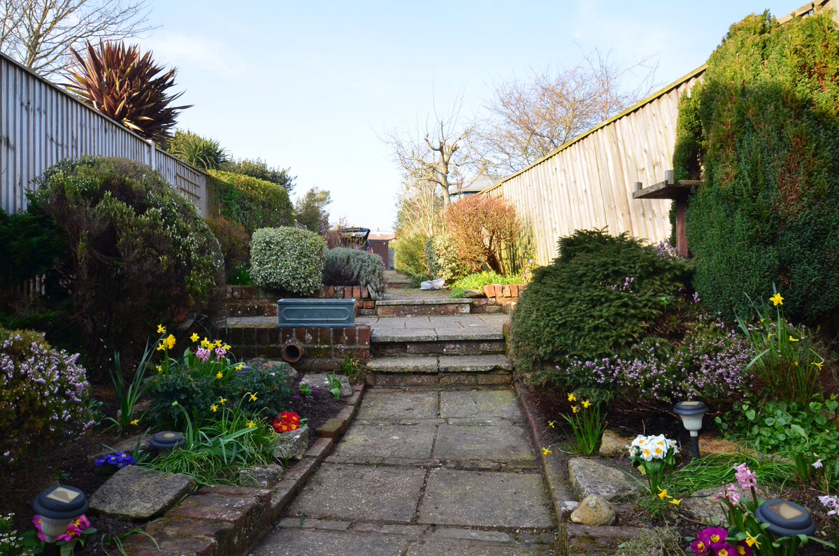 Denisons's tweet photo. Milford on Sea - 4 Bedroom Cottage - £425,000
A charming four bedroom cottage situated in the heart of the village.
https://t.co/r874JaFgKU https://t.co/JnjABTy6dn