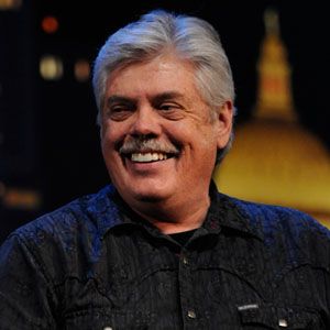 marriedbiograph's tweet photo. https://t.co/K5ExIl9oZy
Maines is a married man. Lloyd Maines was married to Tina May Maines. They have been blessed with two children https://t.co/nlHwgnJeAq