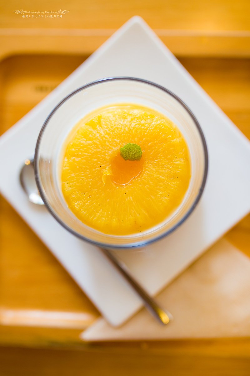 tavarez2k's tweet photo. #오늘의먹방 #12시넘어서오늘도아니네 #Cafe_imi #행복 #복숭아메뉴의절정 #파인애플판나코타 #아메리카노한잔에디저트두개 #완벽한코스로구만 #저복숭아기다리며1년을살았구만 #올해도무사히먹고넘어가네 #이거먹고만화책사서열심히봤씀 https://t.co/7iocf761da
