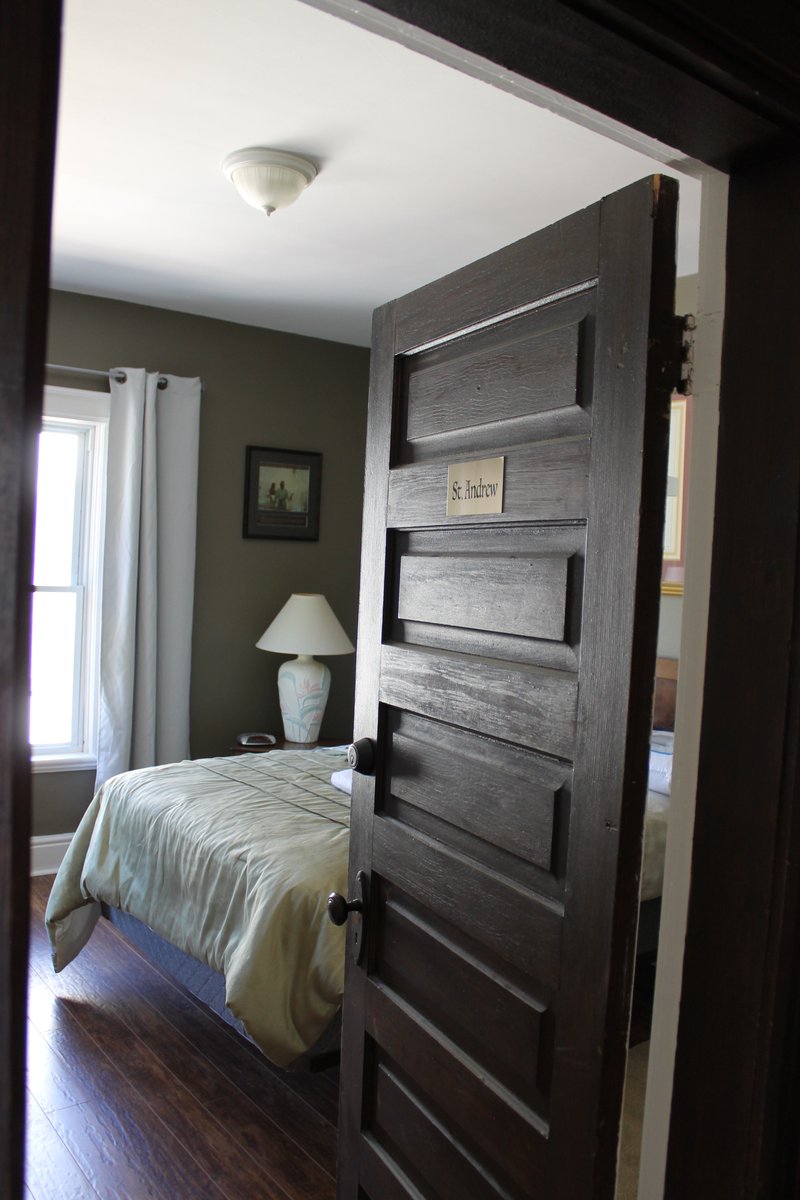 Come for a Retreat and spend some quiet time with God, in our beautiful guest house.