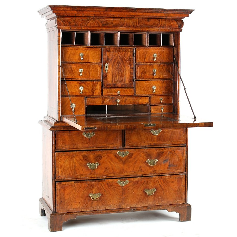 SemleyAuction's tweet photo. Coming up, a 18th century Queen Anne period walnut escritoire, the fall front enclosing a fitted interior with pigeonholes and drawers! https://t.co/4zBnivJQpn