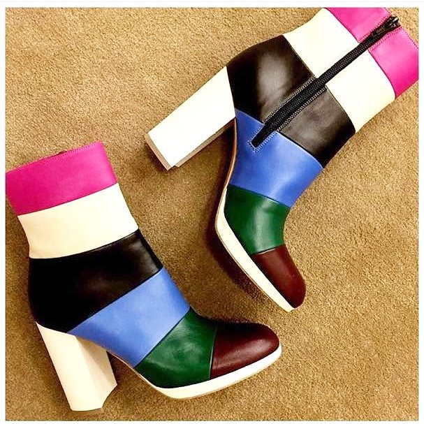 VaneStyleSR's tweet photo. Shoes are a great accessory to help pop fun color into your day. 📸: @stylecarmen what do you think? https://t.co/r2Hh8P0Aeu