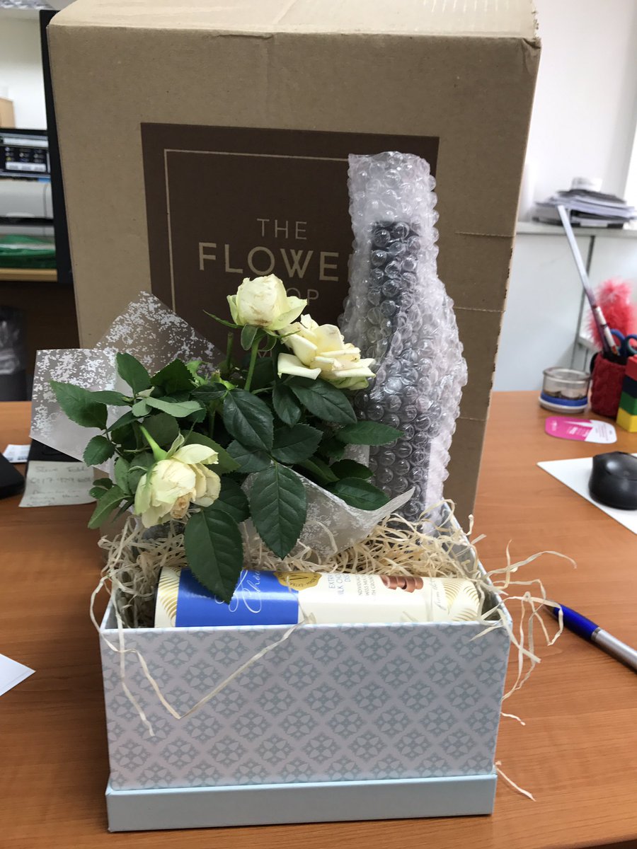 Mimu_M1's tweet photo. Shame on you #MarksandSpencers for torturing this little #rose plant before delivering it to me! Brown petals and 4 broken heads! 😭 https://t.co/Jfvrpk4Hlq