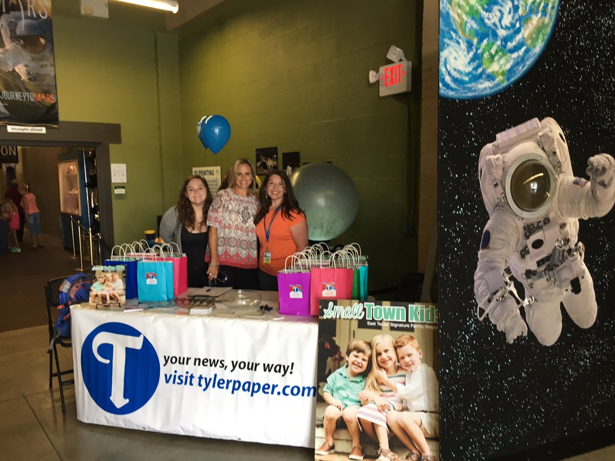 Allison_Pollan's tweet photo. The @Tylerpaper is ready for a play day at Discovery Science Place! https://t.co/i7QNZu3WLa