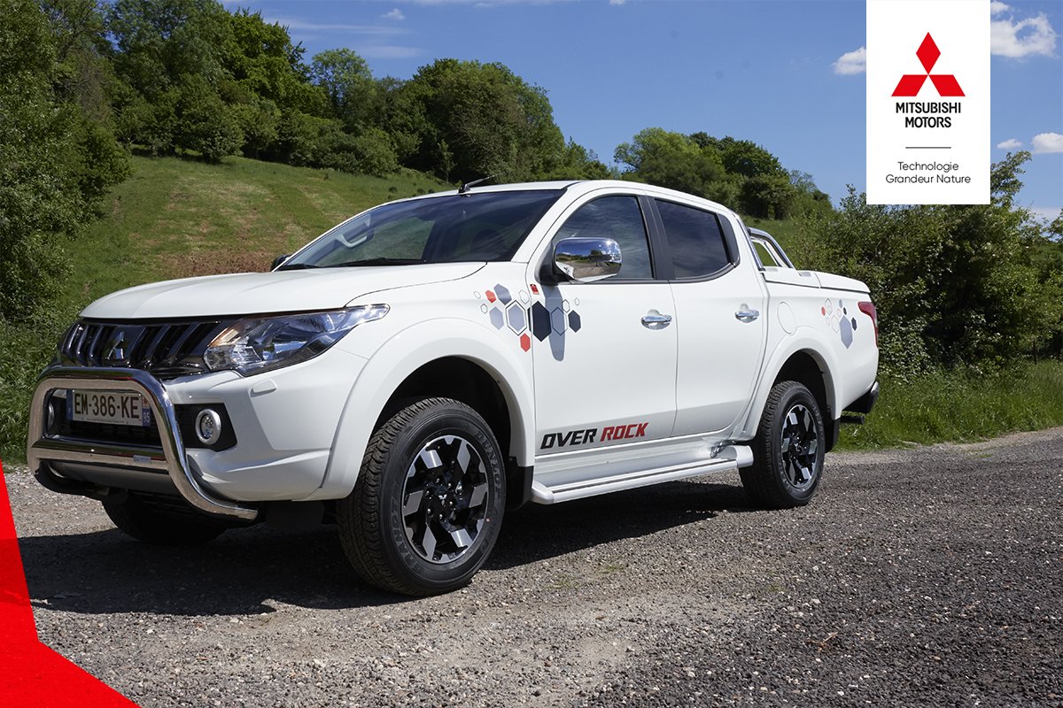 MitsubishiMFr's tweet photo. Jouez-la sportif avec le #L200 série spéciale #OverRock ! Idéal pour tracer la route cet été 🤘 😎 #mitsubishi https://t.co/xDl653Skcn https://t.co/Vuok9vZ6PD