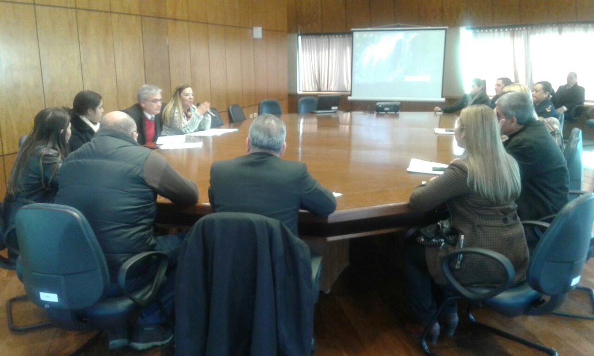 Radiocamarapy's tweet photo. #Ahora Reunión de la #ComDDHH que preside la Dip. @OLGAdiputada fotos vía @lugo_fabio https://t.co/Hfoyh1Njy3