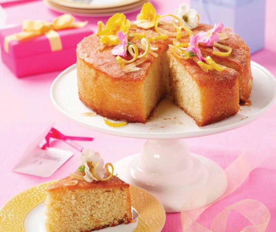 SimpleStylishM's tweet image. Lemon Drizzle cake is so simple yet so divine.

Luckily for you, I stole my mums secret recipe and shared it here

bit.ly/2uYvtHp