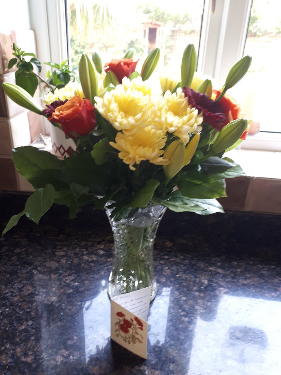 Emma5Hills's tweet photo. Can't thank Cottontail parents enough for my beautiful flowers. I have loved being with the 'little people' in Forest School @AbbotsPrimary https://t.co/dcLCInTaNE