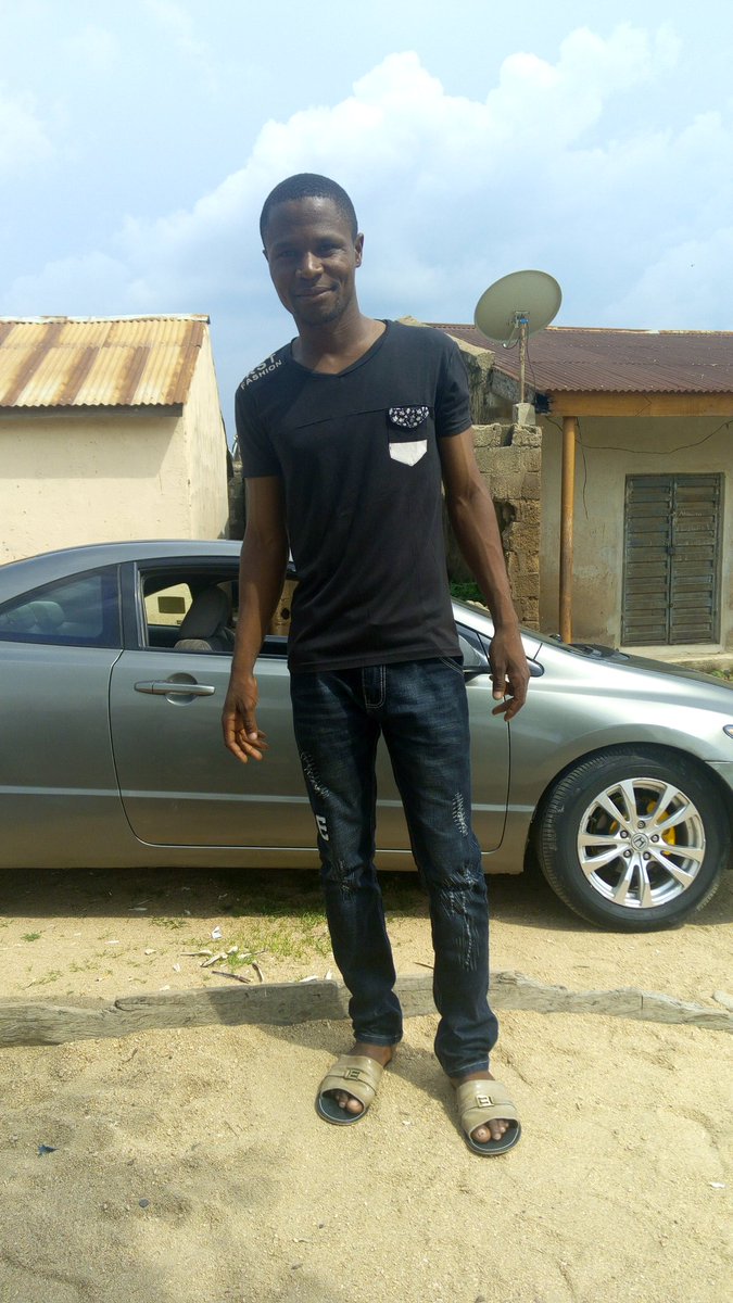 LookDEMan1 tweet picture