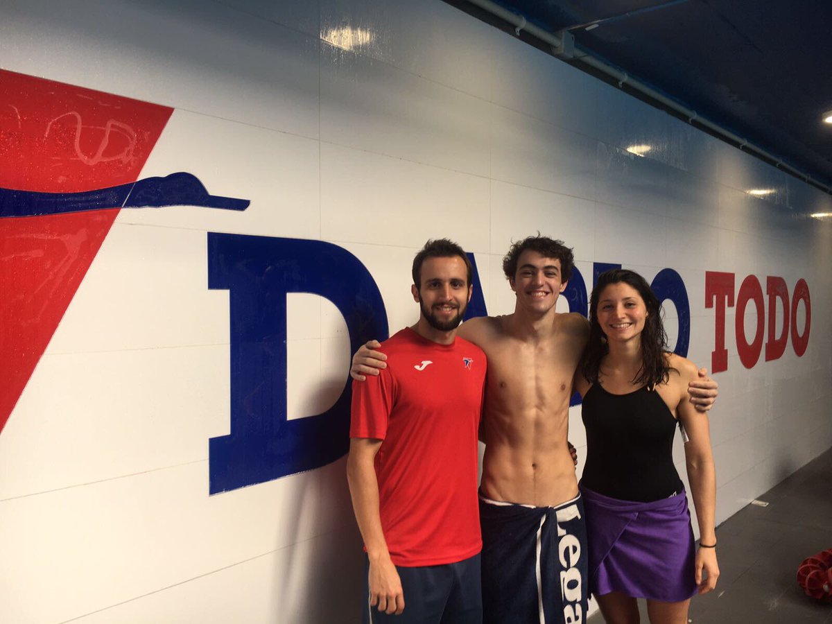 BiguaOnline's tweet photo. Terminando último entrenamiento antes de 🛫 p/ Budapest. Lo mejor en este Mundial @ineremer @santisaintt  @matidivacos @Moraes__Dani 👏🏻👏🏻👏🏻 https://t.co/8HC1ldtgLg