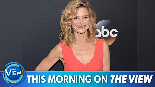 KOHD9's tweet photo. AHEAD ON @THEVIEW: Actress @kyrasedgwick hits the table! Plus, Allison Williams talks how #Girls said goodbye and their plans for a reunion! https://t.co/mRlr5Qyisr