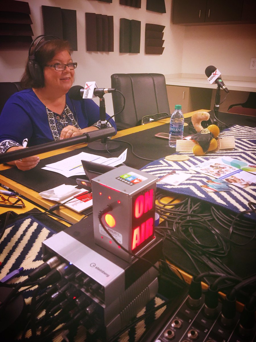 TopDocsOnBRX's tweet photo. @WomenTelehealth @EHRConcepts discuss ways use of digital health records can be improved. #EHR https://t.co/LJroU9be5W