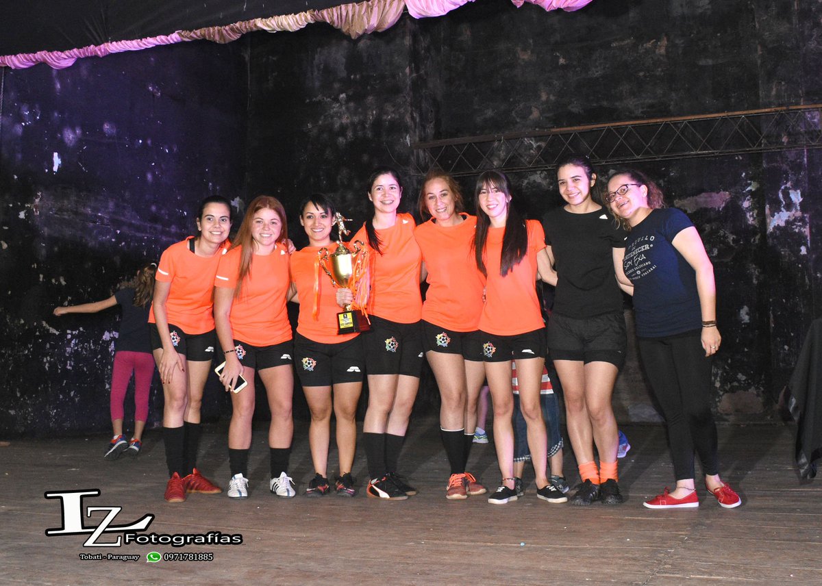 exacsdby's tweet photo. Vice Campeones Torneo Apertura 2017
Masculino: #Shake03 🥈
Femenino: #NewFussion 🥈 https://t.co/m9gCi1wcrJ