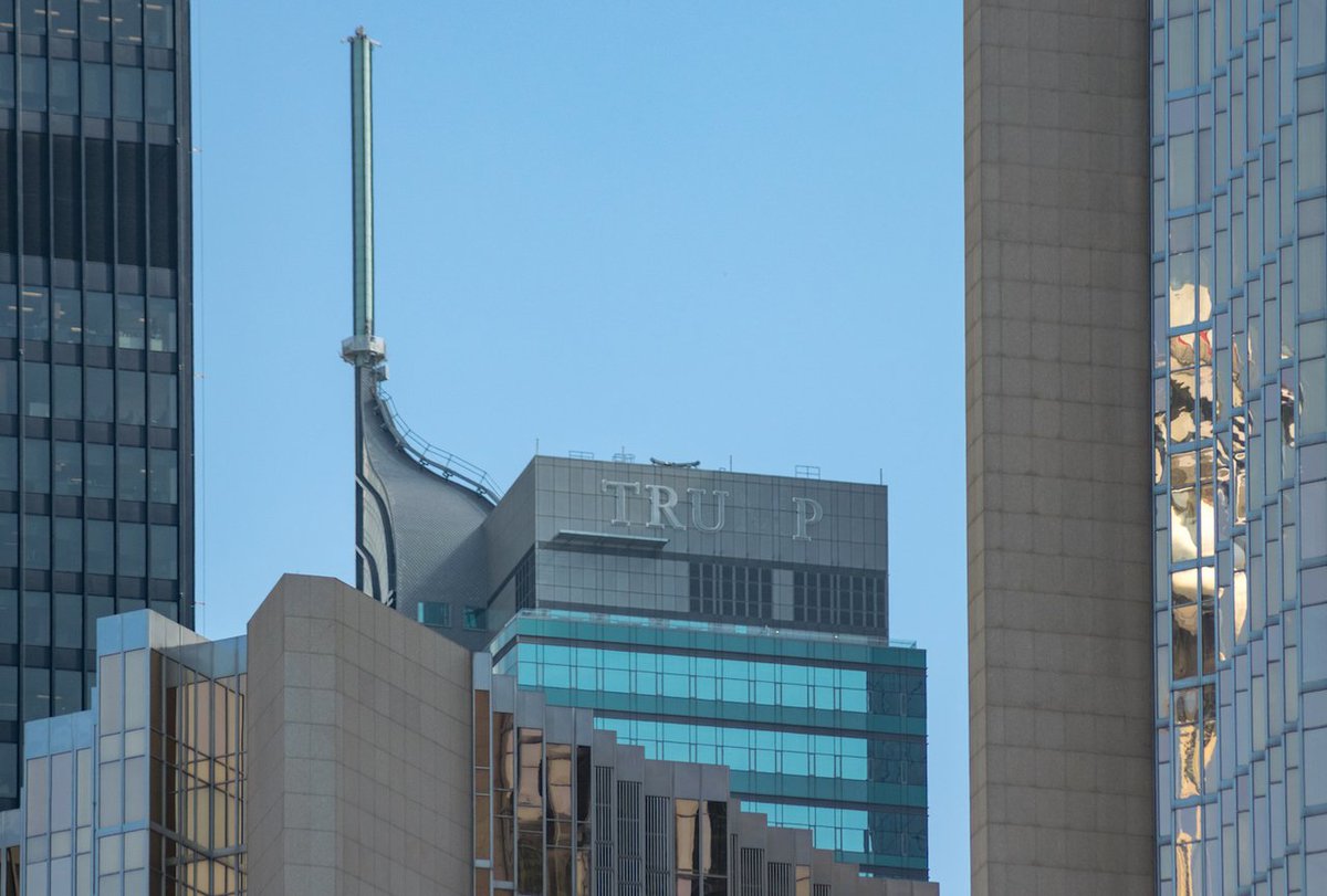 Urban_Toronto's tweet photo. #Toronto will no longer have to look up and see @Trump in the core - sad. https://t.co/jtOSHArpcx #TOpoli #Trump #StRegis #RealEstate #6ix https://t.co/b3xjWcH3R1