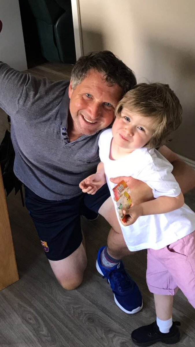 theoHOfficial_'s tweet photo. Happy birthday grandad Bobby love you 😘 Xx https://t.co/3y40DKukhz