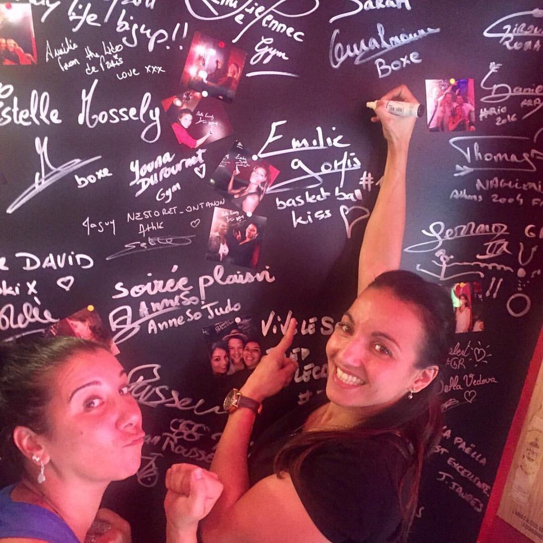 RestoRouge's tweet photo. #theWallOfFame#rouge#barresto de#repu s agrandi1#championne#femme de#conviction🥈 #rio2016@SarahOurahmoune @isabelleseverin @carolinangelini https://t.co/l0jtEBCpX5