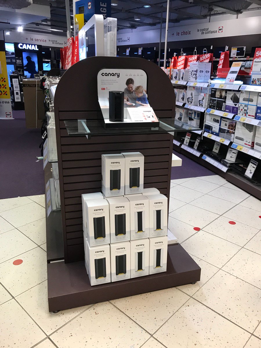 srwilliam's tweet photo. #canary all-in-one security camera : get it here ! (@ Darty in Paris, Île-de-France) https://t.co/fzl2M0cmHw https://t.co/GO5FSrkySP
