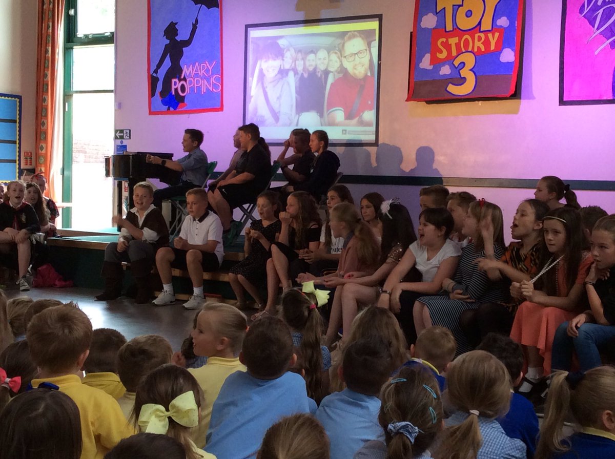 YearFourBPS's tweet photo. A fantastic @YearSixBPS Leavers concert😂 plenty of laughter and tears! 😢 #mrtproduction https://t.co/Fb5hOtRJXA