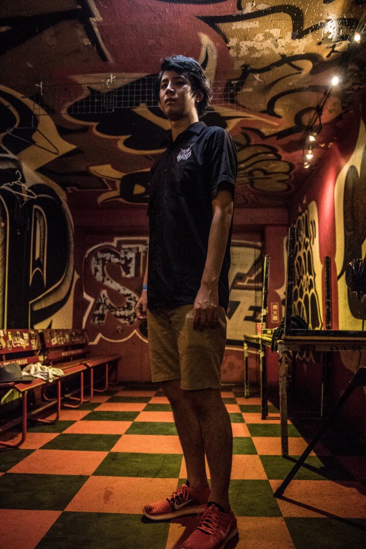 Woomiya's tweet photo. the Art of Mankind
Work Shirt
着用例

S: 俺
M: @nymtys 
裾が結構長くて173cmの俺がSでちょうどくらいです。 https://t.co/4y3SBFlVQx