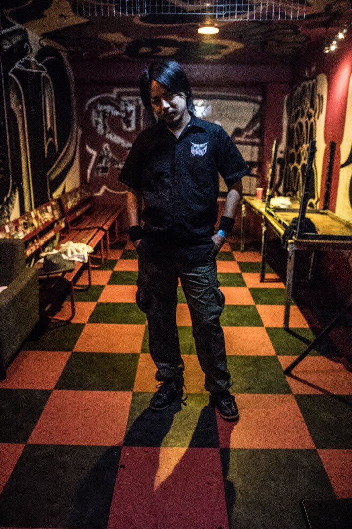 Woomiya's tweet photo. the Art of Mankind
Work Shirt
着用例

S: 俺
M: @nymtys 
裾が結構長くて173cmの俺がSでちょうどくらいです。 https://t.co/4y3SBFlVQx