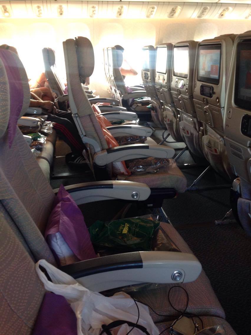 Elliott_Gonzo's tweet photo. @emirates Forced to buy 2nd ticket for same flight even though plane was empty or I'd be 'escorted out the airport.' Worse customer service https://t.co/jl8PI2KFg1