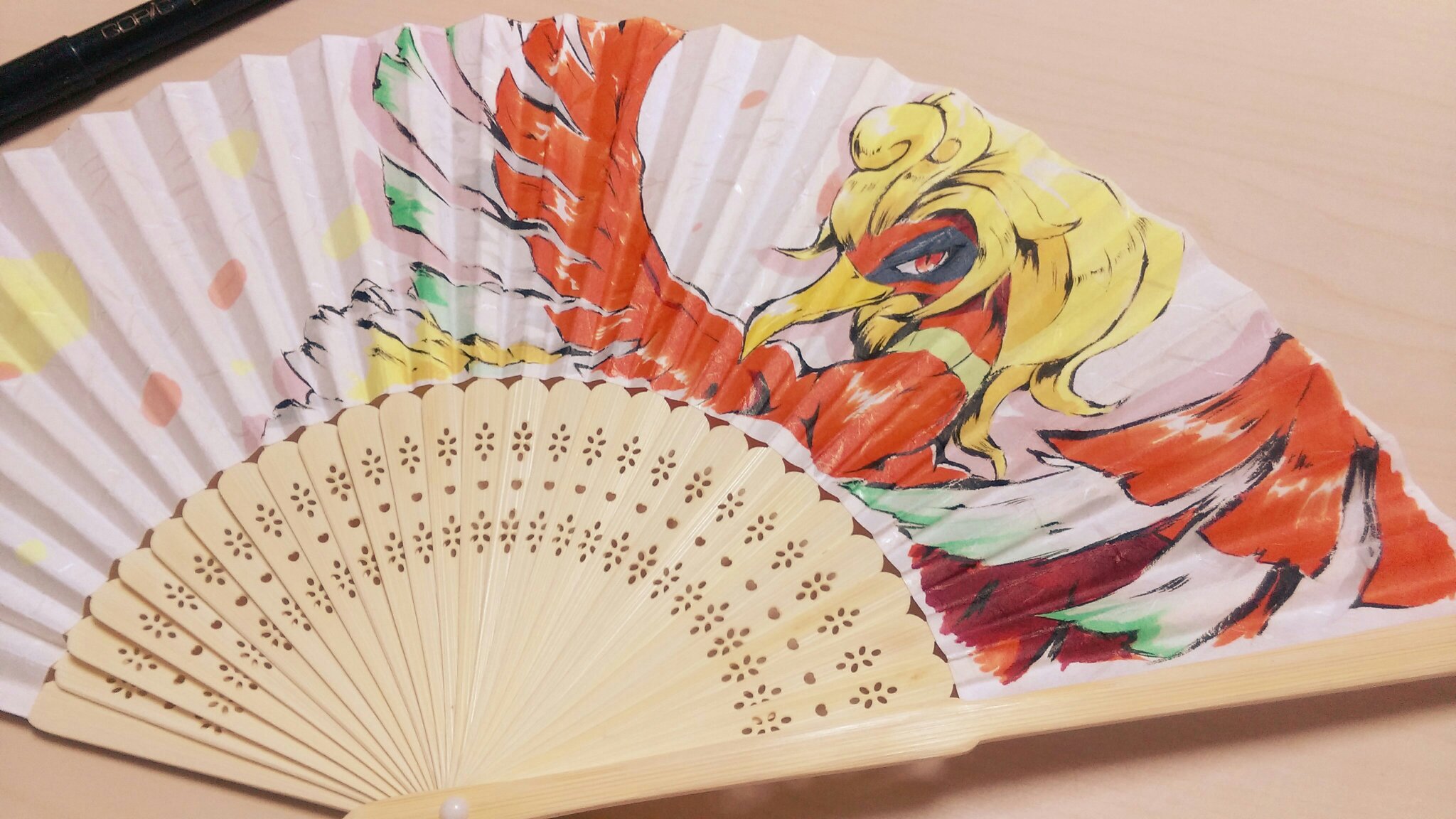 ピカじん Twitter वर 100均にて無地の扇子がありましたので 購入してうちのホウオウ様をカキカキしてみました 購入する前から最初に扇子に描くのはホウオウ と決めておりました ピカじん Twitter वर 100均にて無地の扇子がありましたので 購入してうちのホウオウ様をカキカキしてみました 購入する前から最初に扇子に描くのはホウオウ と決めておりました