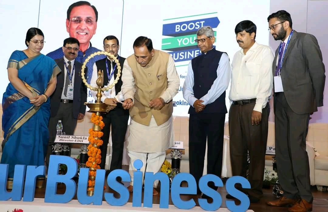 CMOGuj's tweet photo. Guj CM launched 'Boost Your Business with FB' a joint initiative of EDI &amp; Facebook to empower youth &amp; entrepreneurs with digital mktg skills https://t.co/6w8mdsEVGz