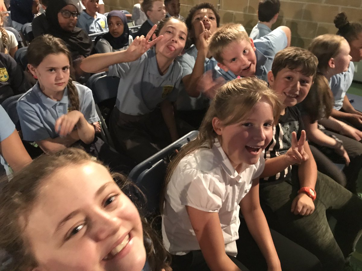 RCulley_LPS's tweet photo. Very excited @HowellsSchool to see the performance @LansdownePS 🎭 https://t.co/DcrBekYgBG