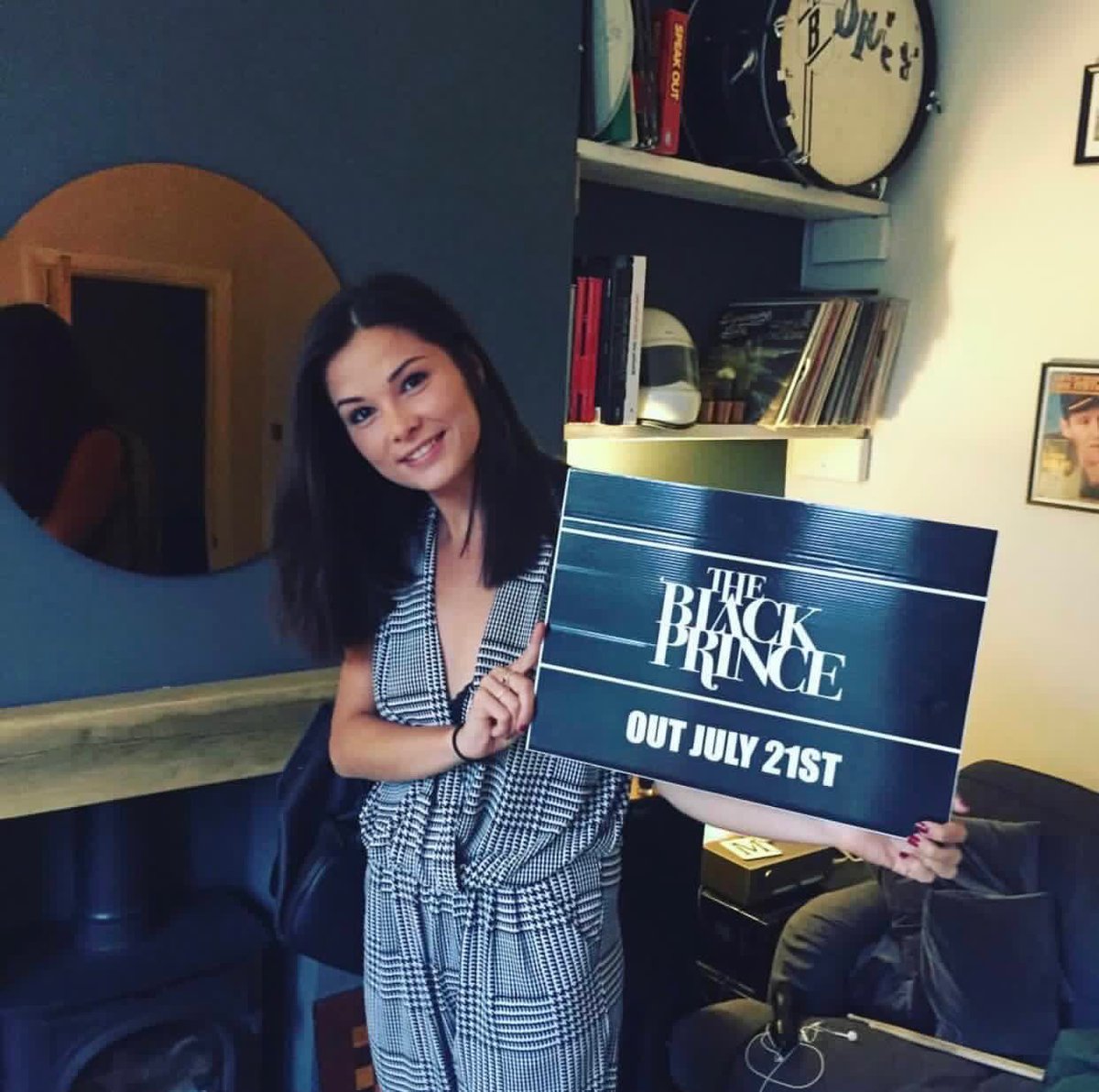 eeleyas_khaira's tweet photo. Stars of The Black Prince @SufiSartaaj @sophielstevens and @leannejoyce123 have a reminder for u #theblackprince #July21st @eeleyaskhaira https://t.co/539AdcK8TE