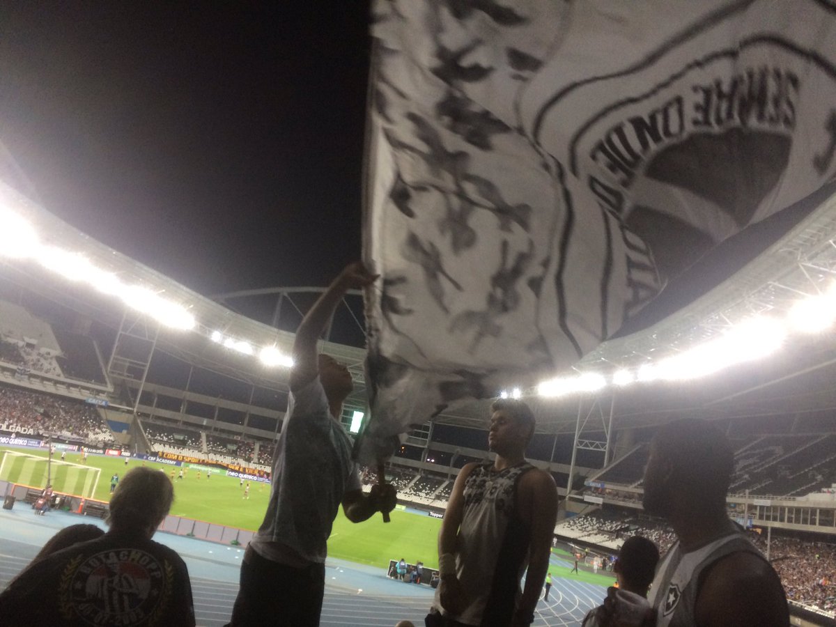 MedeirosPqd's tweet photo. Aonde estiver , eu estarei #meugrandeamor #Fogoooooo https://t.co/uH3BkedRyR