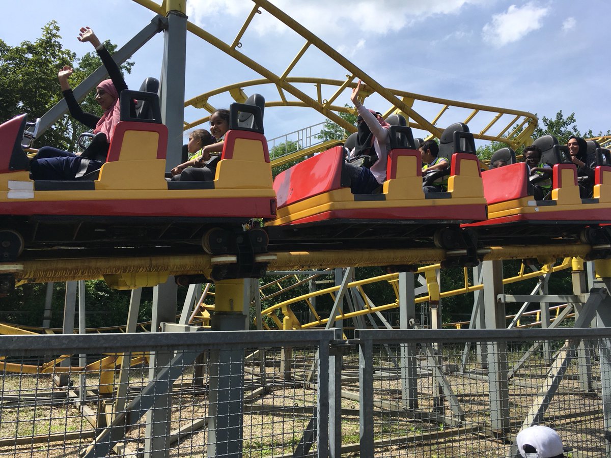 olive_hackney's tweet photo. Woo hoo! #gulliversfun. Year 2 are having a thrilling time! π’π‘π https://t.co/F3WnlQ6MLz
