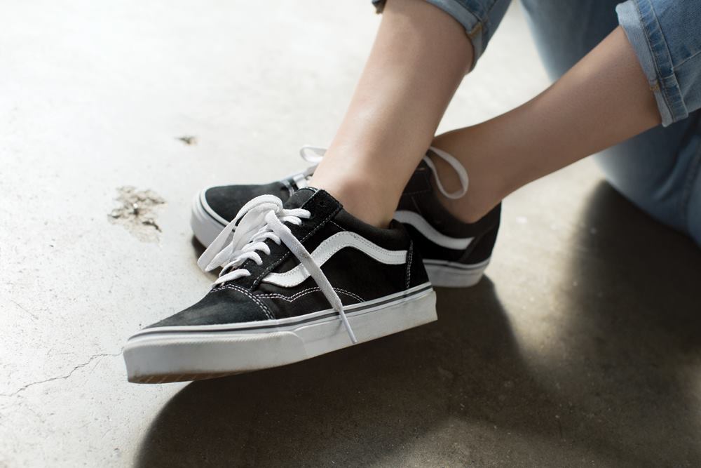 DACKS Company tweet media