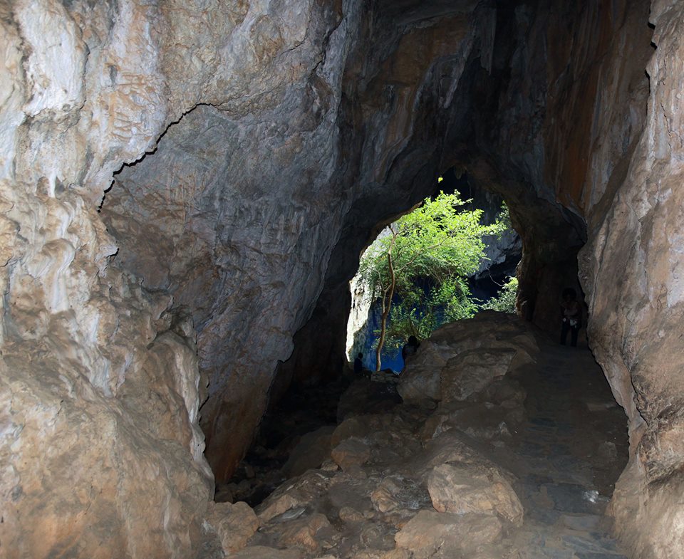 Destination_Zim's tweet photo. #ChinhoyiCaves #SleepingPool believed to be 172m deep.In 1969,#SouthAfrican Normal #AirDiving reached 103m,In 1992,#USNavy #divers did 135m https://t.co/6gjfJJOZWB